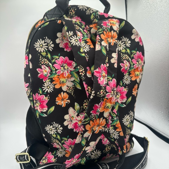 🌸 Steve Madden Quilted Floral Backpack 🌸 - Picture 15 of 17